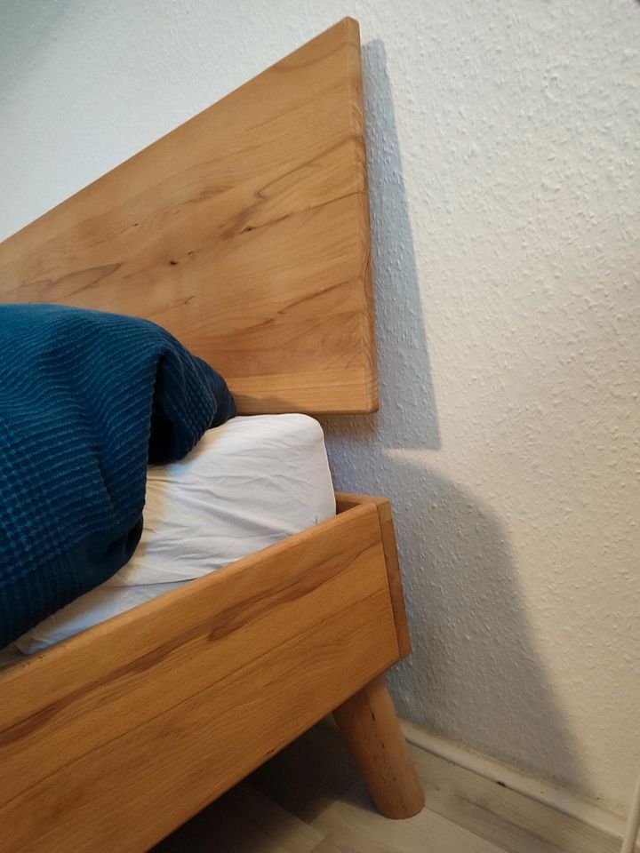 Holz Doppelbett 180 in Herzogenrath