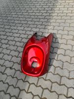 Piaggio Sfera Verkleidung Unterboden vorne rot Roller Motorroller Saarbrücken - Saarbrücken-Mitte Vorschau