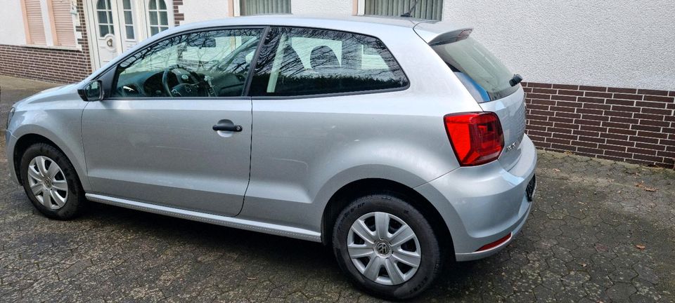 VW Polo 1.4TDI 90PS DSG 7 Gang TÜV 05.25 Allwetter Klima LED in Staufenberg