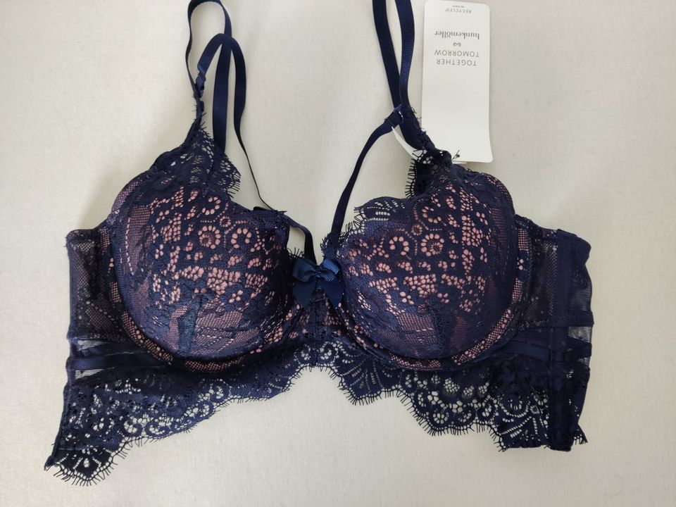 Hunkemöller Marilee Spitzen Set 80B String M blau in Ludwigshafen