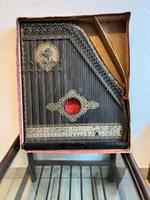 Gitarr Zither antik um die 100 Jahre alt Rheinland-Pfalz - Trier Vorschau