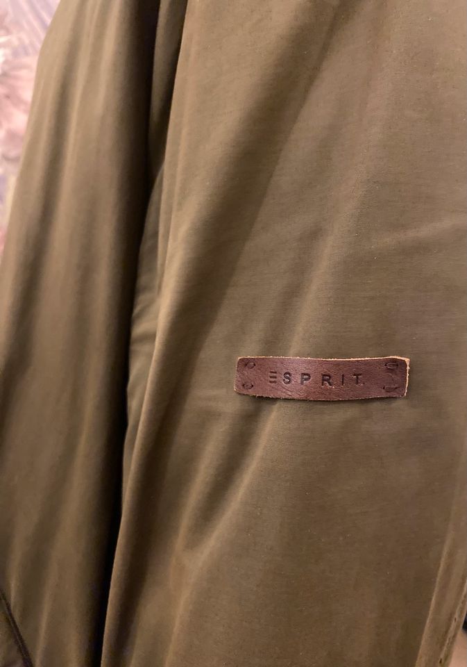 Parka Winter Herren M/L gefüttert khaki in Leipzig