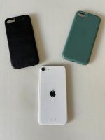 iPhone SE 2020 weiß, 64 GB mit Hüllen Hessen - Hirzenhain Vorschau