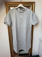 Armani Exchange Kleid Gr.M /38 Thüringen - Altenburg Vorschau