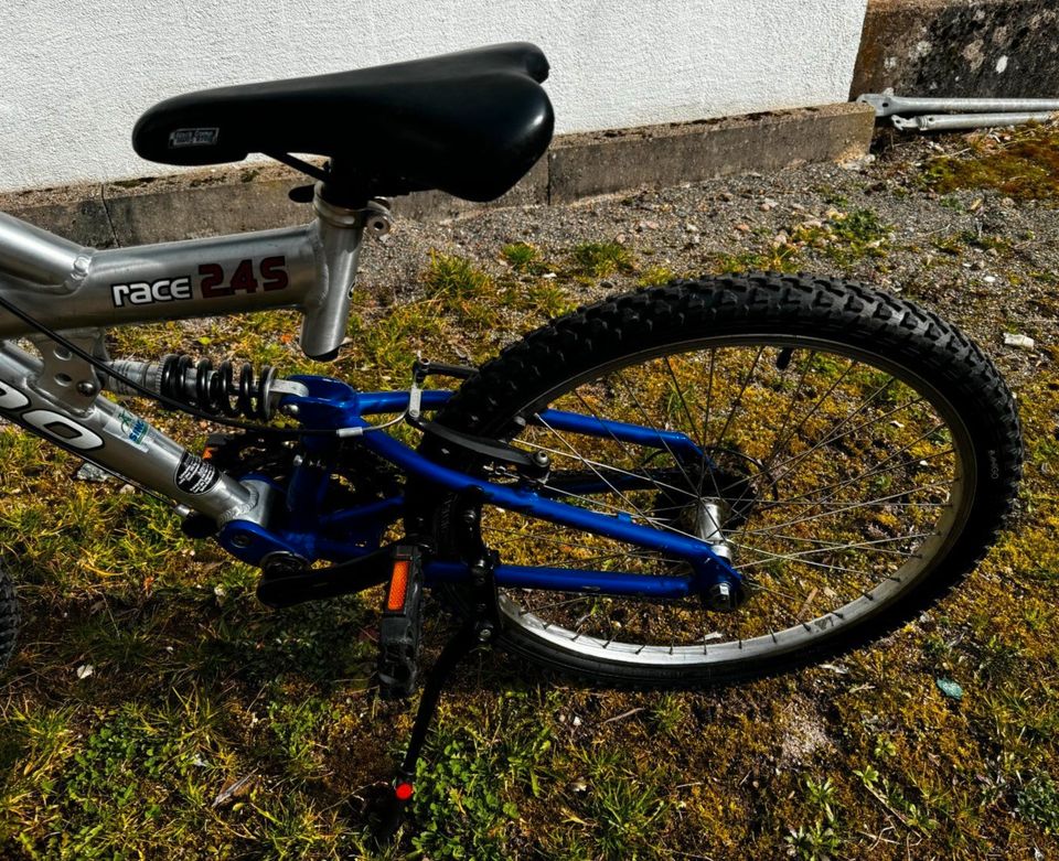 YAZOO RACE 2.4S - 24" Zoll Mountainbike - Reifen NEU in Vöhrenbach