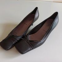 38 Damen Pumps Vero Cuoio schwarz Schuhe Absatzschuhe Berlin Berlin - Neukölln Vorschau