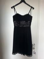 Schwarzes Kleid - nur einmal getragen Nordrhein-Westfalen - Monheim am Rhein Vorschau