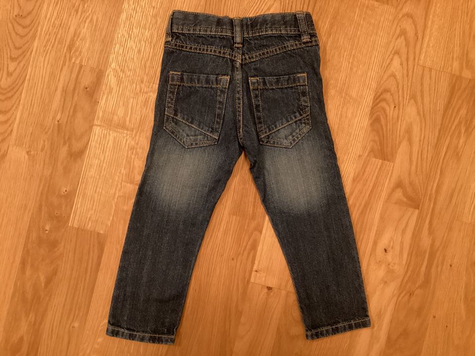 Jeans Gr. 86 / 92 in Eningen