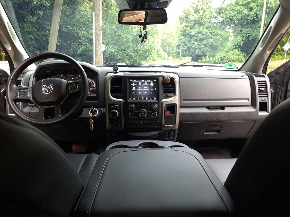 Dodge RAM 3,6 V6 Quad Cab "Warlock Edition" 6 Sitzer in Solingen