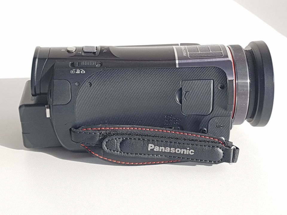 Panasonic HC-X909 HDD Camcorder+Leica Optik FullHD AVCHD+UV-Filte in Steinheim an der Murr