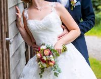 Brautkleid, Hochzeitskleid 36 La Sposa mit Zubehör Hessen - Riedstadt Vorschau