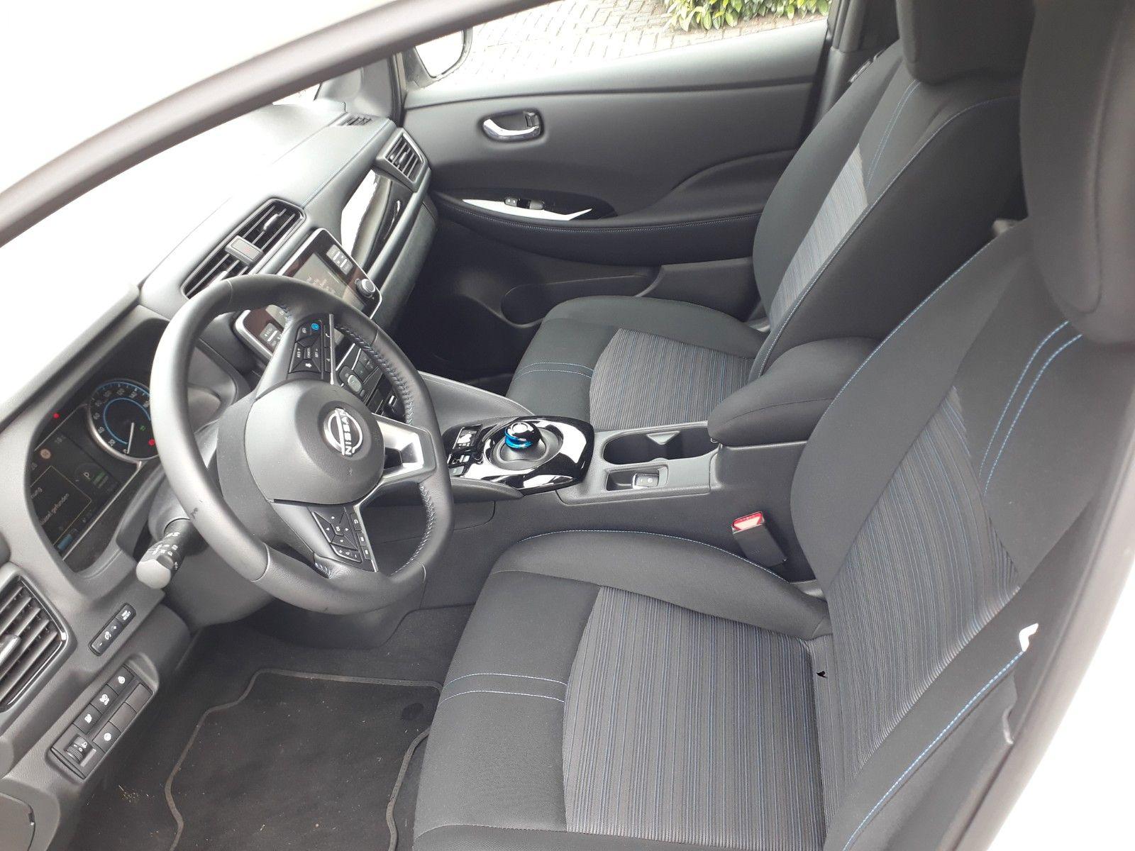Abbildung des Autos Nissan Leaf 217 PS 59KWH…