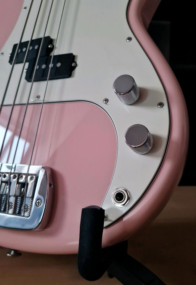G&L LB-100 Fullerton Precision Bass USA Inkl.Koffer  Shell Pink in München