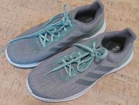 Hallengeeigneter Adidas Turnschuh Größe 40 2/3 (US 8,5), wie neu Bayern - Höchstadt Vorschau