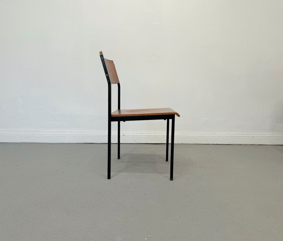 1/15 Klassischen Teak Stühle Chairs Metallgestell Industrial Set in Berlin