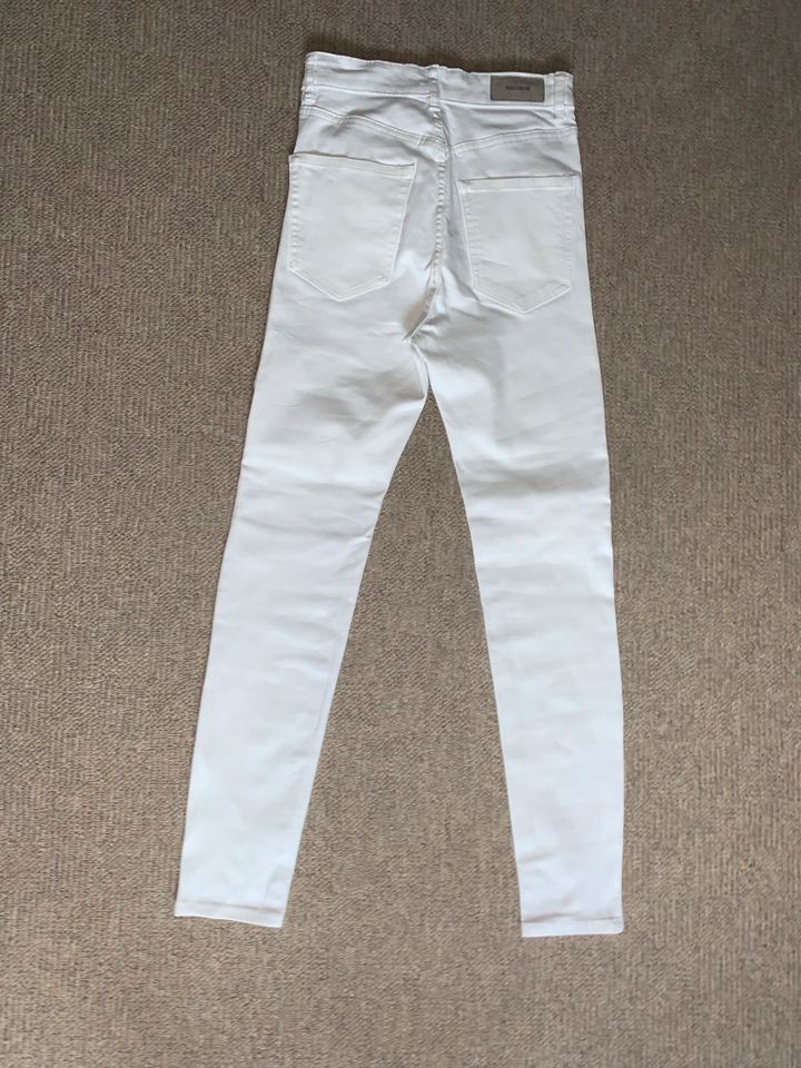 Pull&Bear/ Pull and Bear/ Jeans/ weiß/ 34/ XS/ Skinny in Duisburg