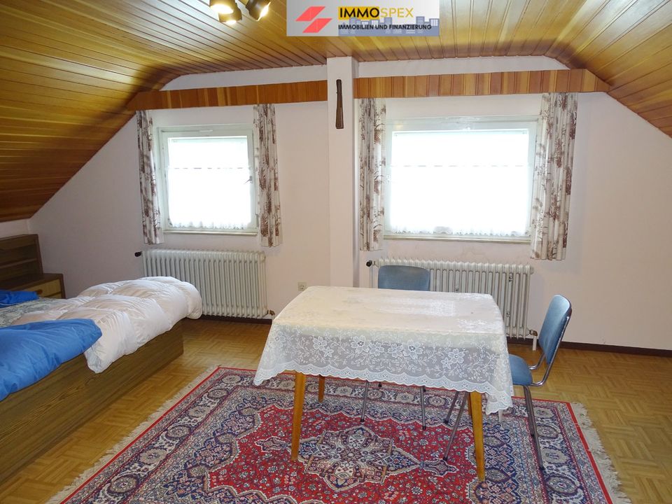 Schöne Dachgeschosswohnung in Top-Lage von Schopfheim in Schopfheim