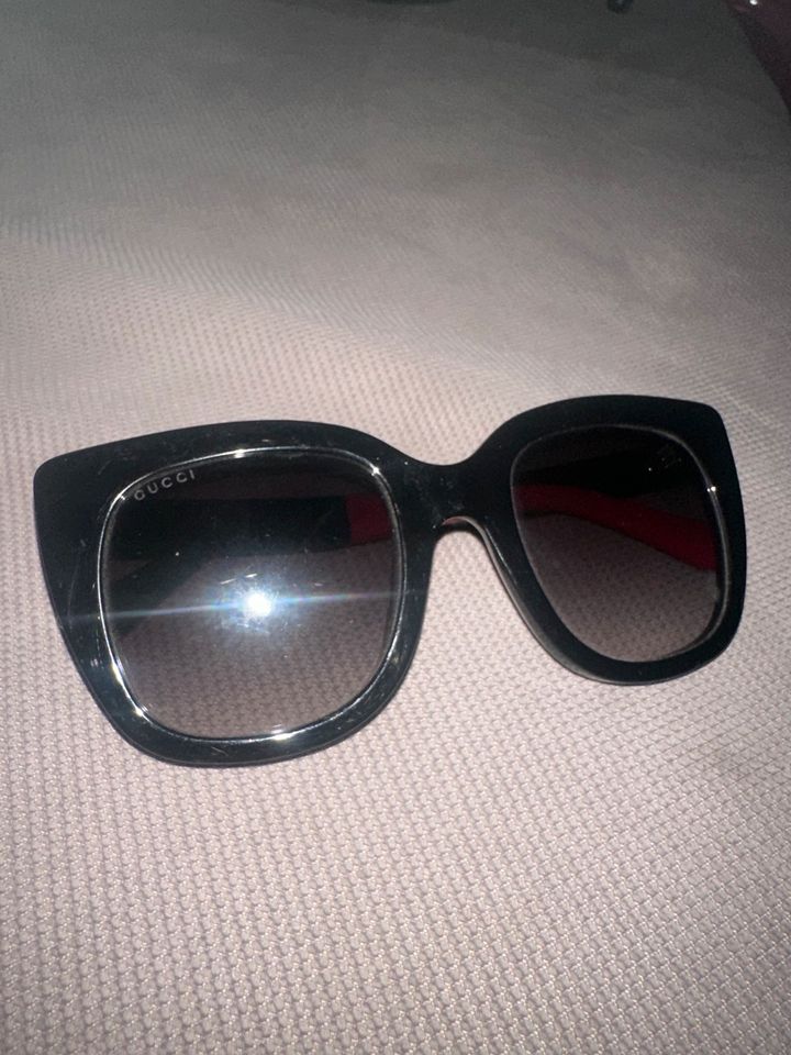 Gucci Sonnenbrille in Viersen