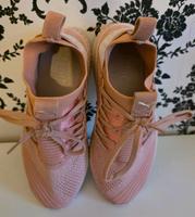 Puma Ignite Größe 38,5 rosa Hessen - Rüsselsheim Vorschau