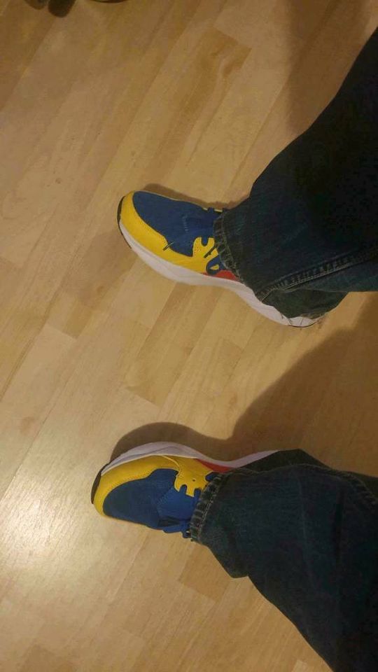 Lidl sneaker ( 43 ) neu ...falsche grösse gekauft ! in Trittau