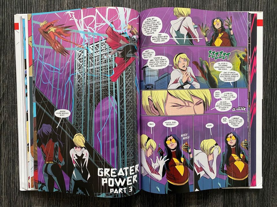 Marvel Comics SPIDER-GWEN Vol.1 US Oversize HARDCOVER OOP in Berlin