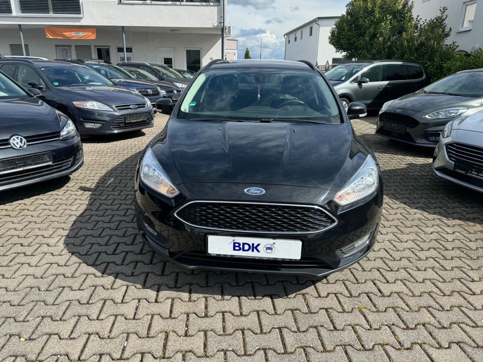 Ford Focus Turnier Business Navigation in Butzbach