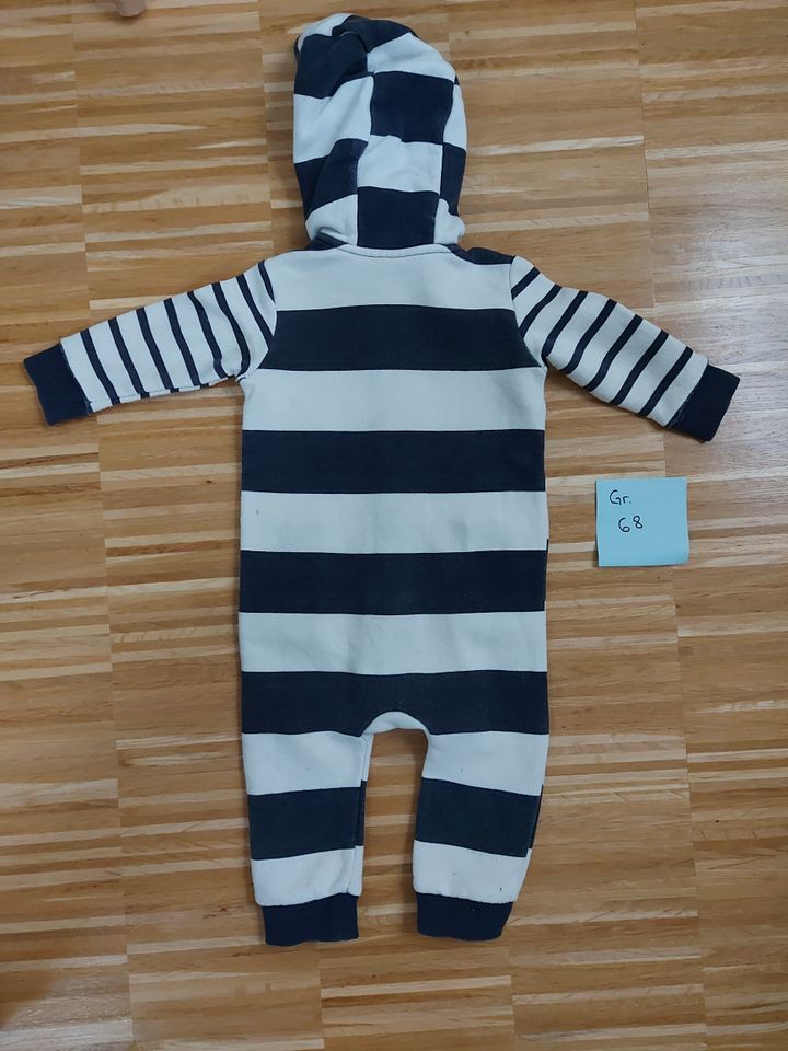 blau-weiß gestreifter Baby-Overall mit Kapuze, Gr. 68 in Berlin