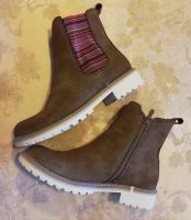 Boots/ Stiefelette für Mädchen/Damen Gr. 39 BAMA- guter Zustand Hessen - Fulda Vorschau