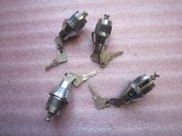 NEU ORIGINAL Kofferraumschloß Wartburg 353 DDR Lagerware Chrom Sachsen - Bergen bei Auerbach, Vogtland Vorschau