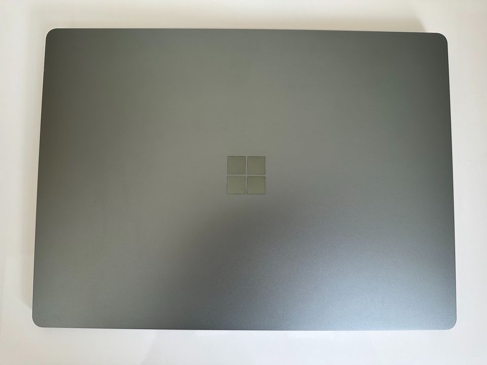 Microsoft Surface Laptop 5, 512GB, 8GB RAM, Salbei - 0,5 JAHRE in Friedrichsdorf