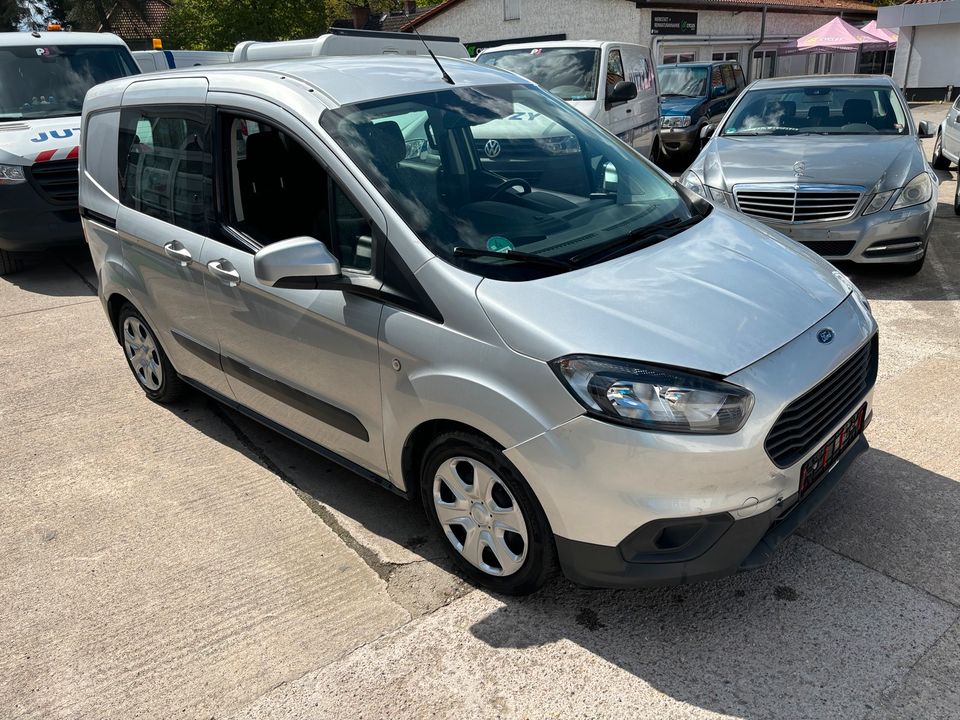 Ford Transit Courier 1.5 TDCI Trend 5 Sitzer Navi Bj 2019 Mwst in Kleinmachnow