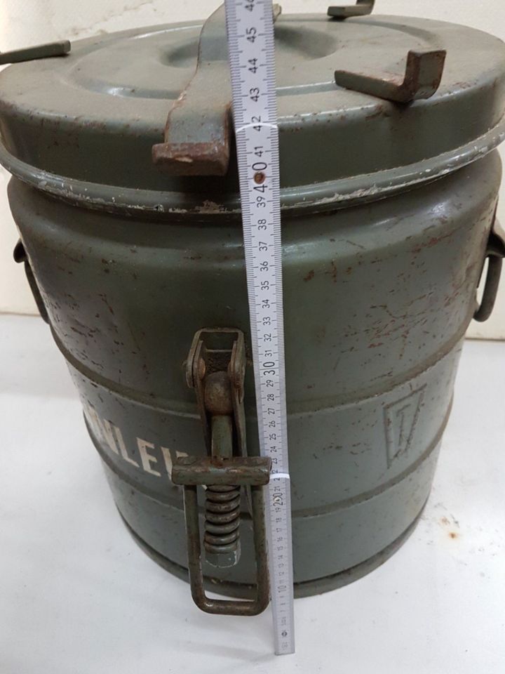 Thermobehälter alt, 25 Liter in Weisweil