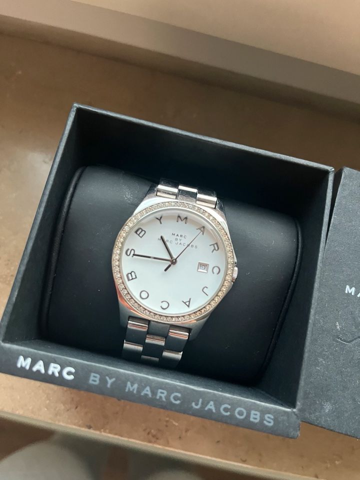 Marc Jacobs Uhr in Düsseldorf