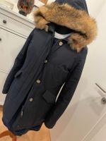 Woolrich Jacke blau, Neuwertig Berlin - Friedenau Vorschau