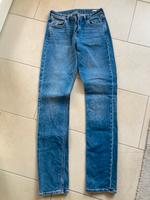ESPRIT Jeans Straight Gr. 27/34 blau neuwertig Nordrhein-Westfalen - Hagen Vorschau