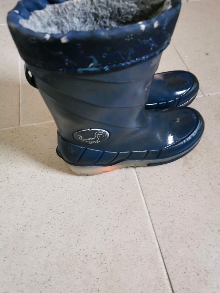 Gefütterte Gummistiefel in Rühen