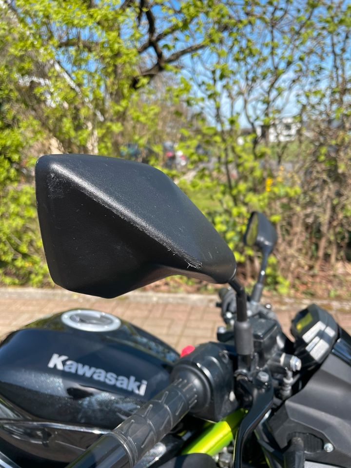 Motorrad Kawasaki z125 in Künzell