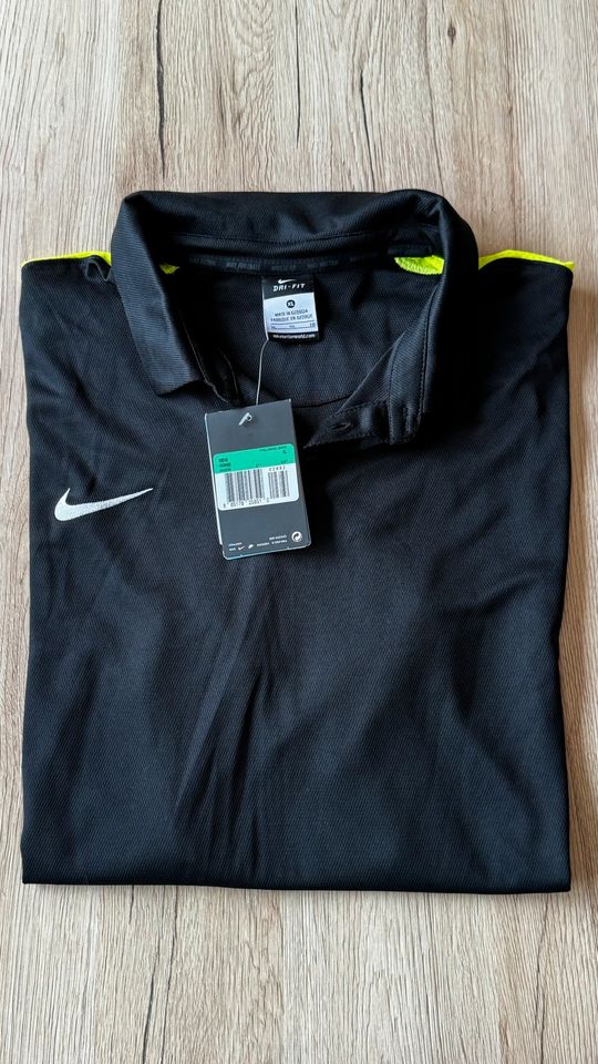 Nike Squad 15 Performance Polo Shirt in der Größe XL -Neu- in Rödermark