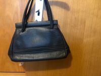 Damen Leder Handtasche dunkelblau Tragetasche Handbag Nordrhein-Westfalen - Löhne Vorschau