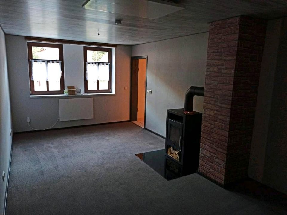 Schöne 3,5 Zimmer Wohnung im Erdgeschoß in Steinbach-Hallenberg (Thüringer W)
