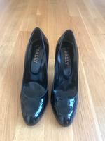 Klassische Bally Lack Pumps Hessen - Bad Homburg Vorschau