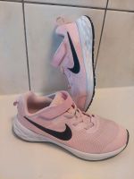 Nike Mädchen Schuhe Sneaker Turnschuhe rosa Star Runner Gr. 33 Sachsen - Oschatz Vorschau