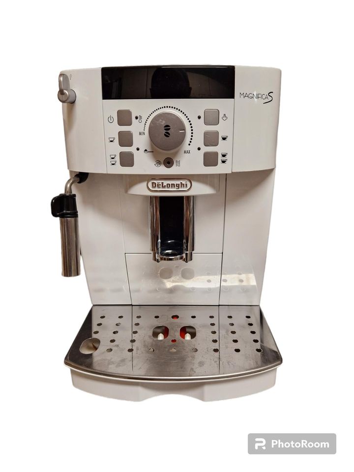 Kaffeemaschine Delongi Magnifica S ECAM22.110 Weiß in Ditzingen