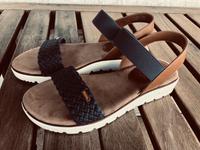 Bench Sandalen blau braun Gr. 37 wie neu Hessen - Erlensee Vorschau