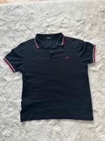 Vintage Fred Perry Polo T-Shirt 2000s Elegant Style Original Hessen - Rüsselsheim Vorschau