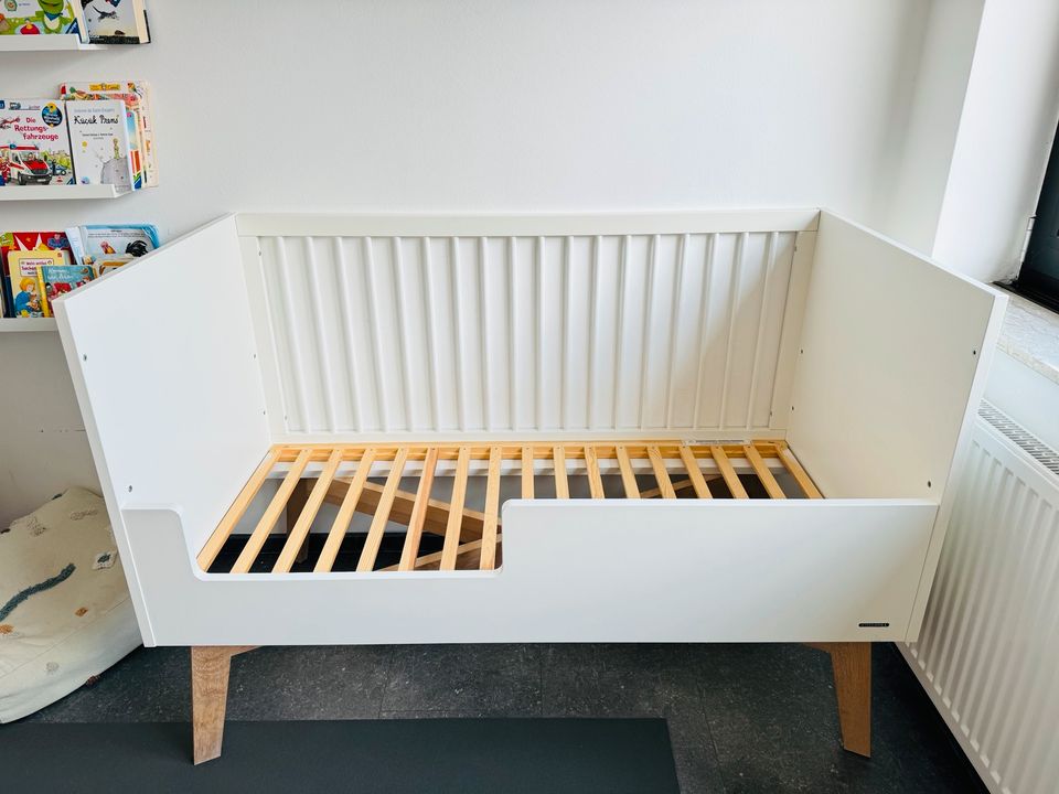 Kidsmill Sixties Babyzimmer Mattweiß / naturbelassen | in Faulbach