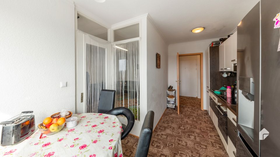 Möblierte 3-Zimmer-Wohnung mit Einbauküche und Balkon in Glinde in Glinde