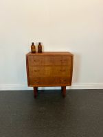 3 schübige Teak Kommode Nachtschrank vintage midcentury 60/70er Hamburg - Altona Vorschau