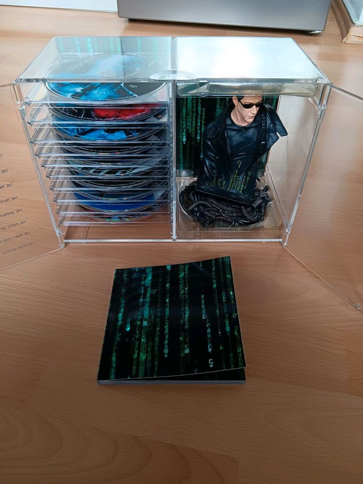 Matrix Film-und Figur Sammelbox DVD in Berlin