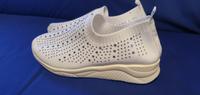 Sneaker Stoff Slipper weiß mit Glitzer Leicht Gr. 39 Neu Baden-Württemberg - Möckmühl Vorschau